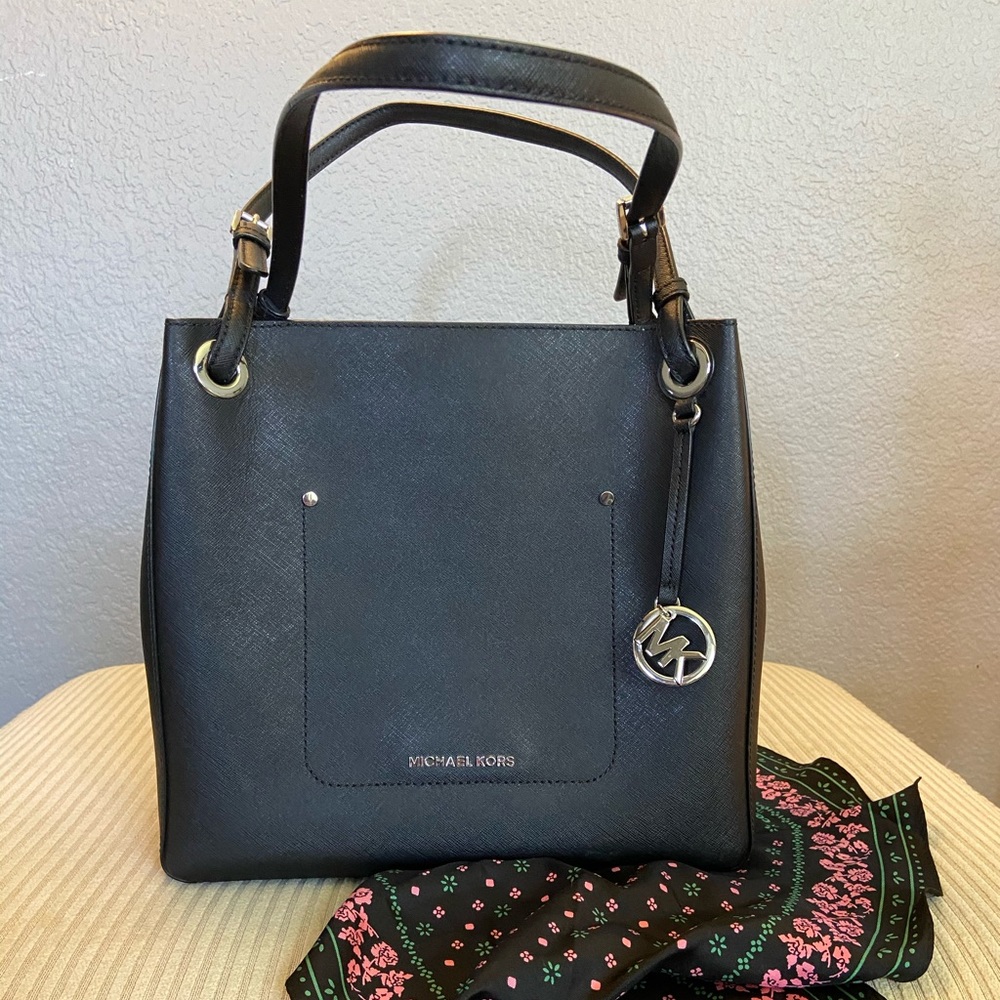 Michael Kors Tote